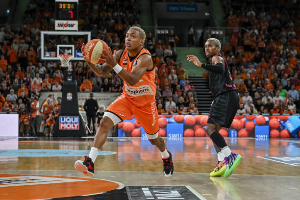 与此同时 与此同时