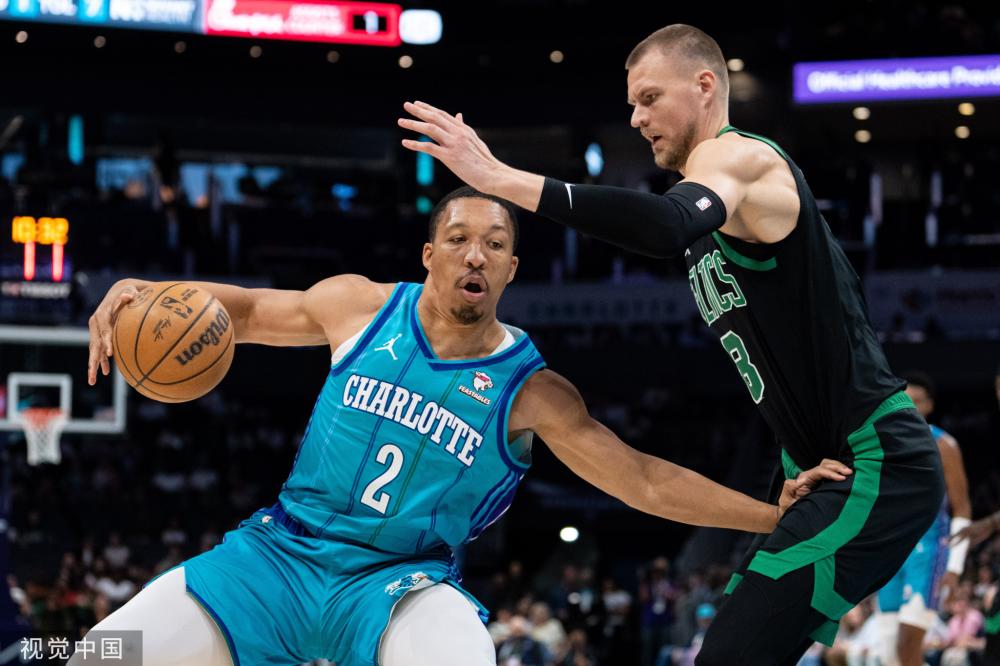 尤其是在F 尤其是在F