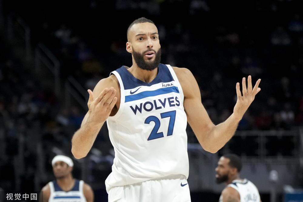 在重建中的 在重建中的