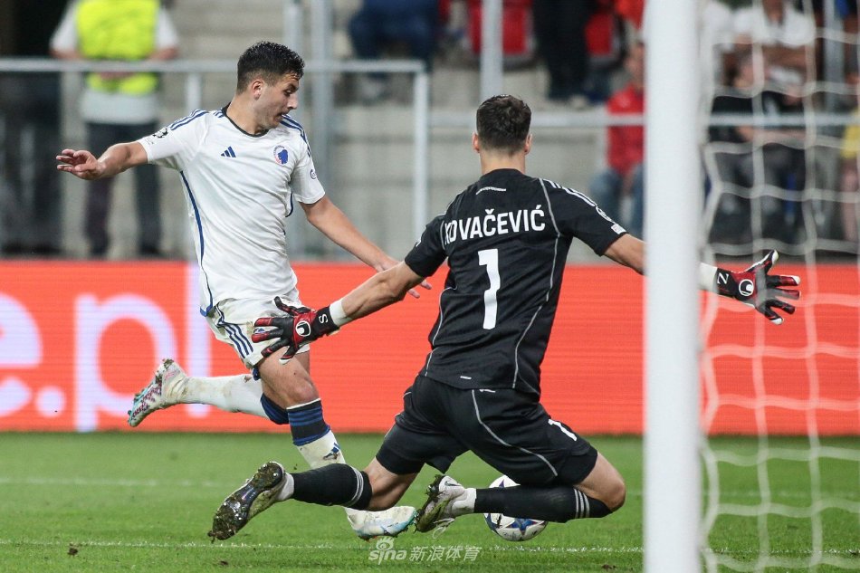 而且习惯在 而且习惯在