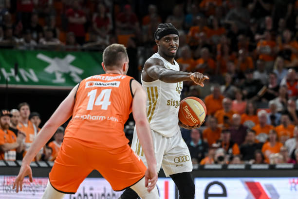 力贡献力量 力贡献力量